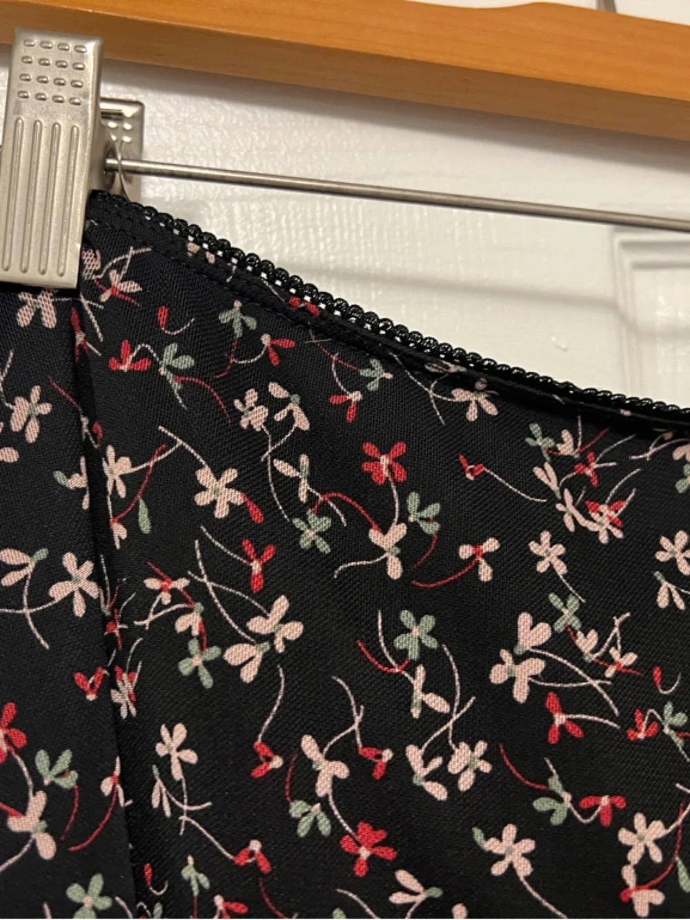 Black Floral Midi Skirt with Slit - Picture 4 of 7